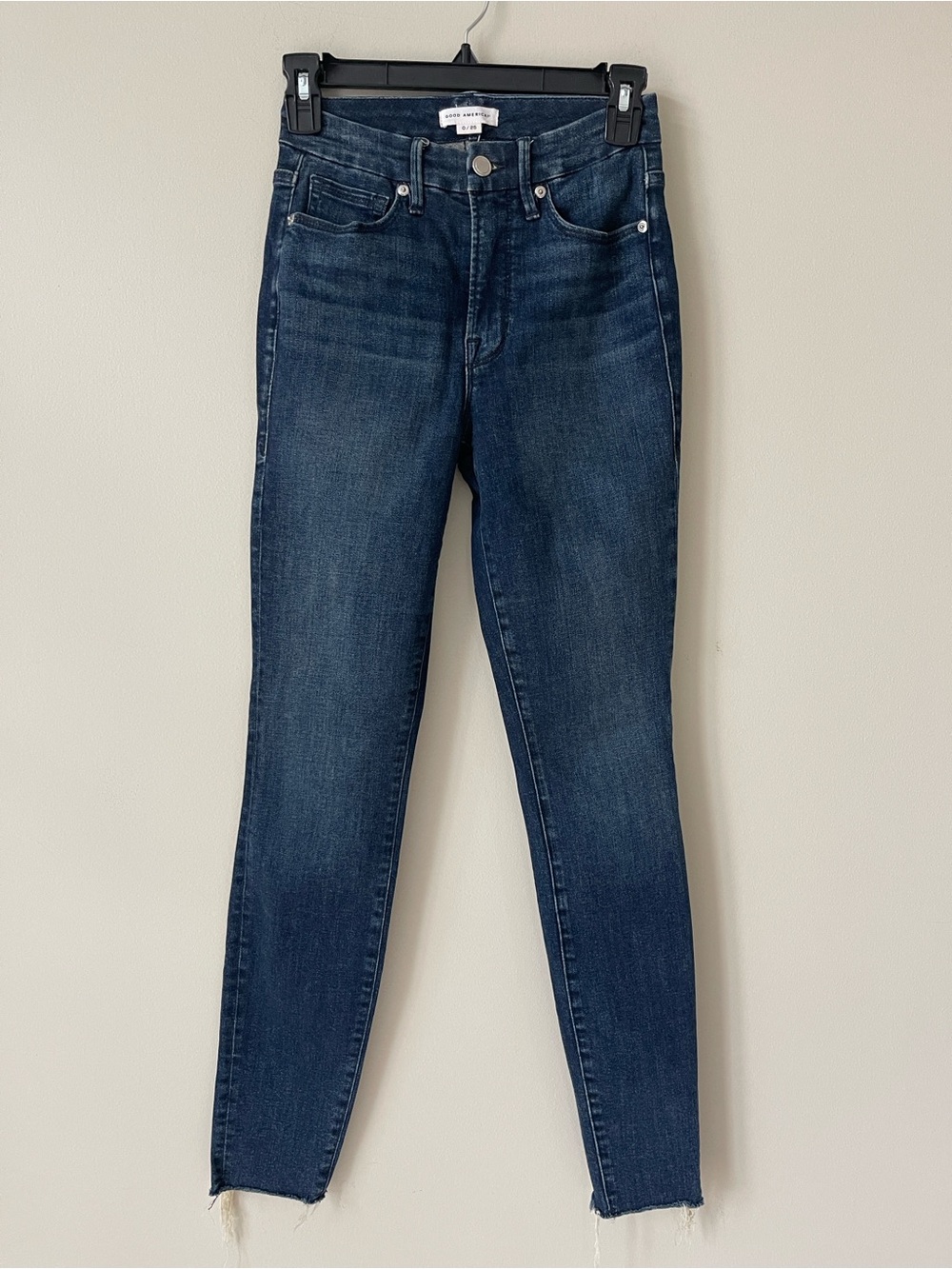 Good American Indigo Skinny Jeans with a High-Rise Waist and a Raw Hem